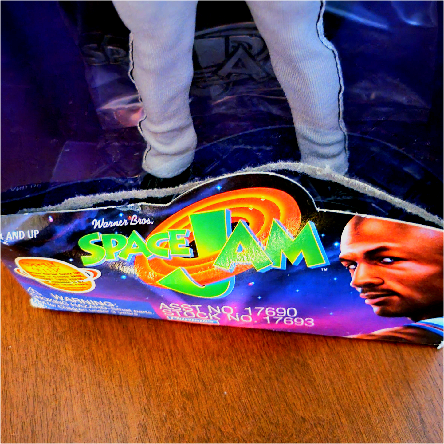 Playmates Space Jam (1996) Michael Jordan All Galaxy Collection Baseball Leaguer Special Edition Figure (Damaged Packaging)