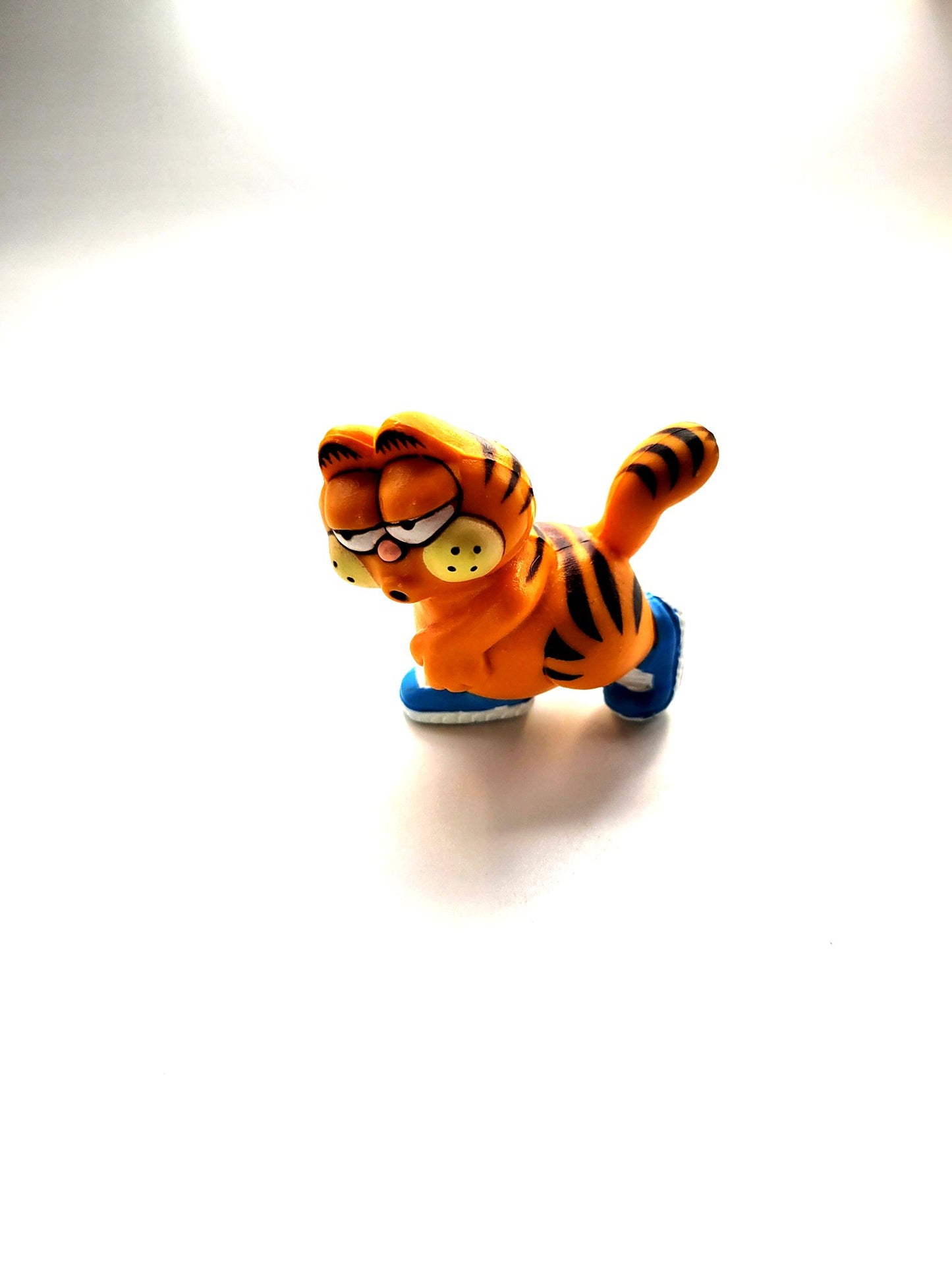 1978 Garfield in Sneakers PVC Figure