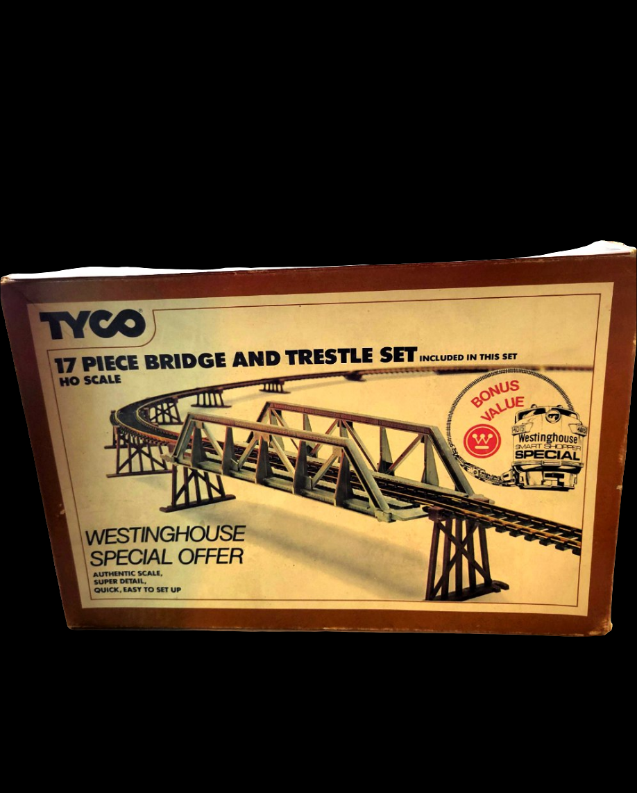 TYCO Trains HO Scale 17 Piece Bridge and Trestle Set