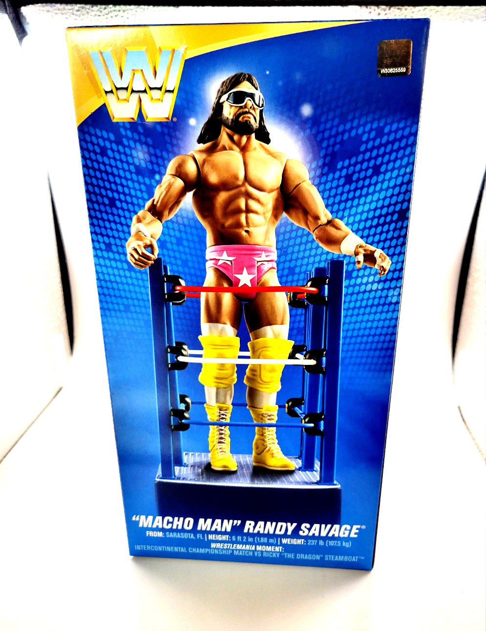 Mattel WWE Wrestlemania Heritage Macho Man Randy Savage Action Figure (With Cart)