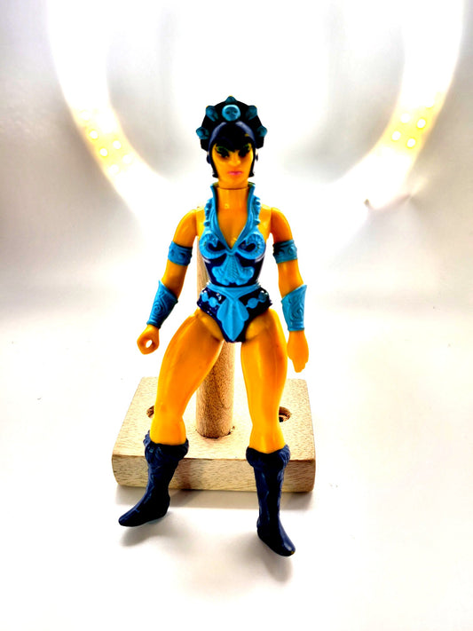 Mattel 1982 Masters Of The Universe Evil-Lyn Loose Action Figure