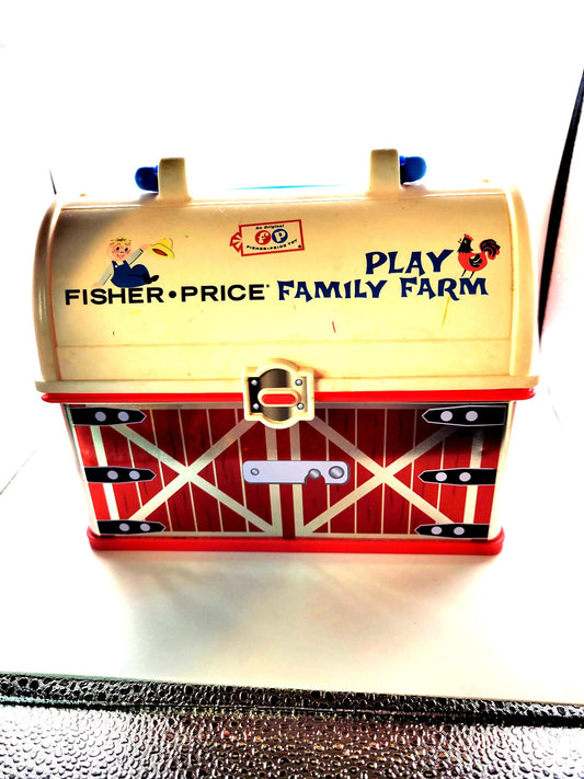 Mattel Fisher-Price 2008 Family Play Farm Lunch Case And Figures