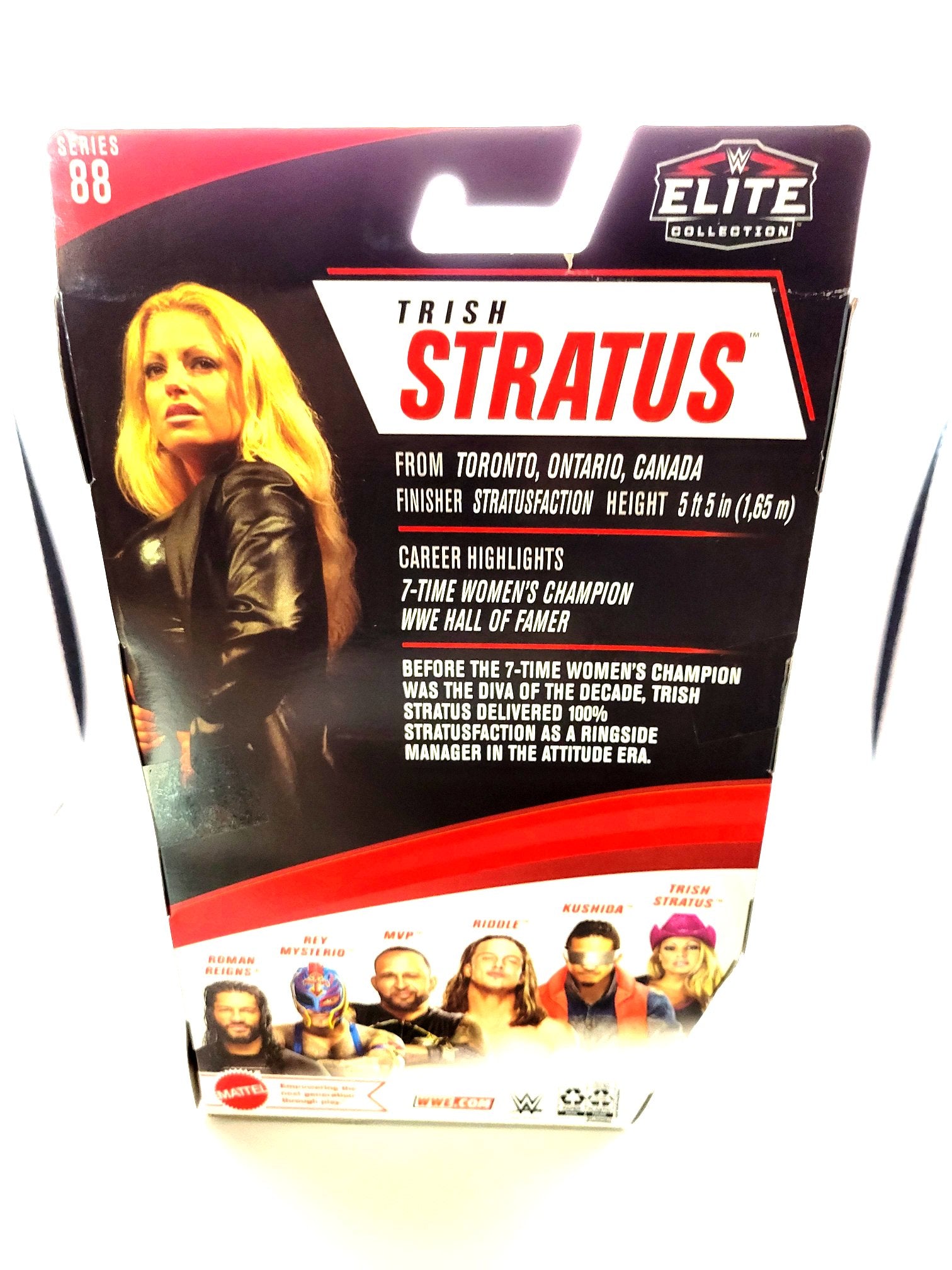 Mattel WWE Elite Collection, Royal Rumble Beth Phoenix, action figure snodata con tecnologia TrueFX, include pezzi per costruire un altro personaggio, giocattolo per bambini, 8+ anni, HVF81 Mattel WWE Elite Collection, Royal Rumble Beth Phoenix, action figure snodata con tecnologia TrueFX, include pezzi per costruire un altro personaggio, giocattolo per bambini, 8+ anni, HVF81
