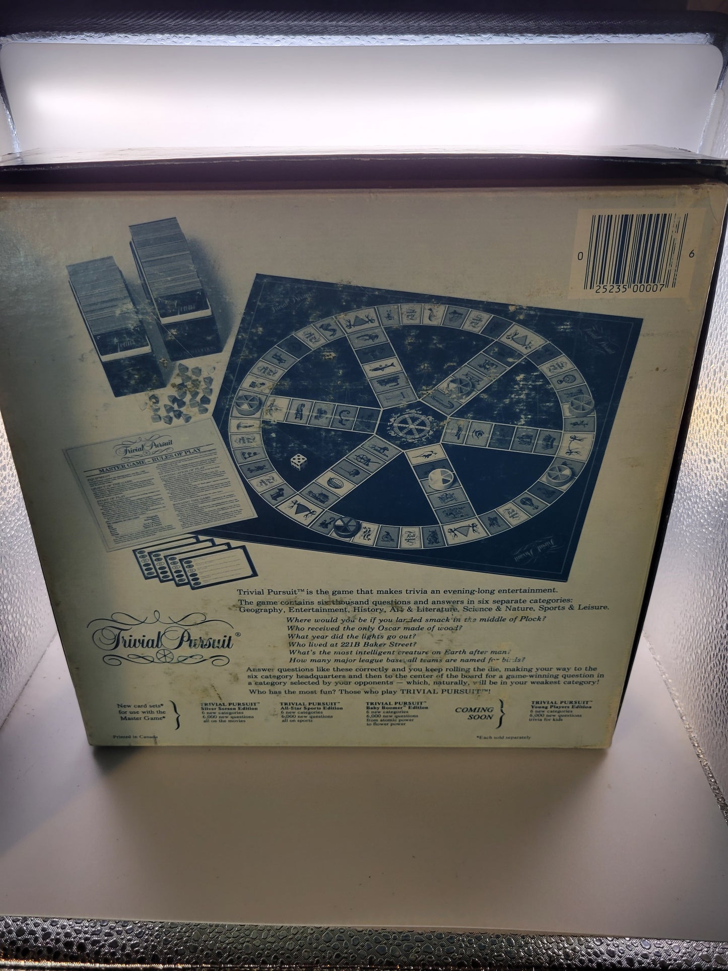 1980's Trivial Pursuit Master Game Genius Edition