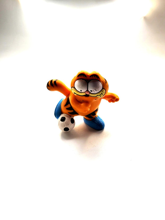 1978 Garfield Playing Soccer PVC Figure