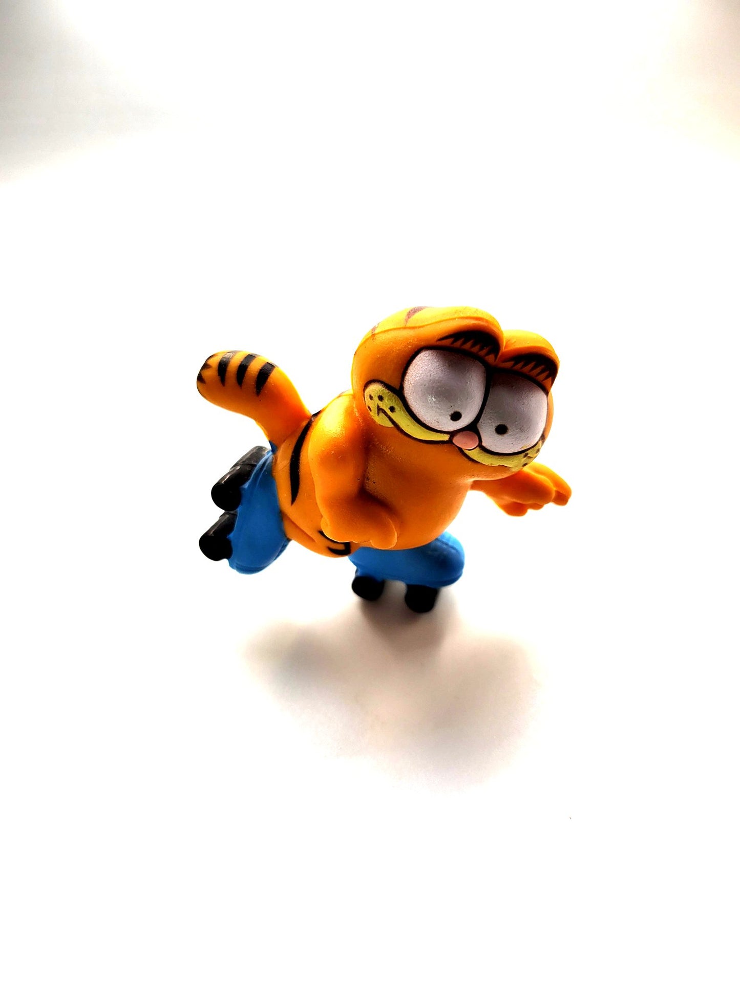 1978 Garfield On Roller Skates PVC Figure